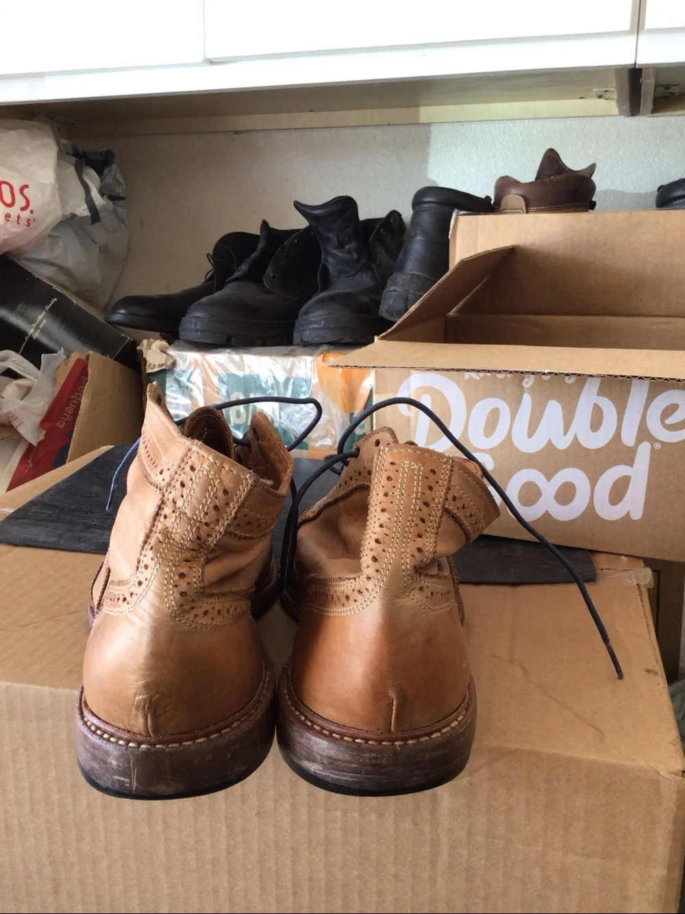 Allen EdmondsCronmok  11/D tan boots used conditions